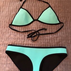 Triangl Bikini